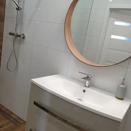 Caskada Modern 2 Nowy Apartamentowiec Winda Lägenhet