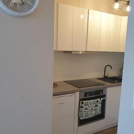 Caskada Modern 2 Nowy Apartamentowiec Winda Lägenhet